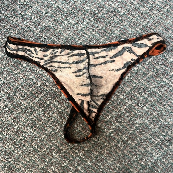 Doreanse men tiger orange thong , XL - Picture 4 of 4